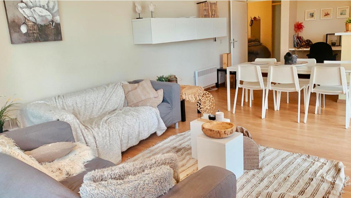 Ruim, Lichtrijk Appartement Met Groot Terras Uitstekend Gelegen In De Panne Esterno foto
