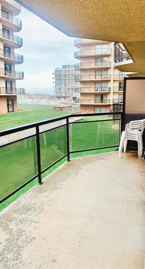 Ruim, Lichtrijk Appartement Met Groot Terras Uitstekend Gelegen In De Panne Esterno foto