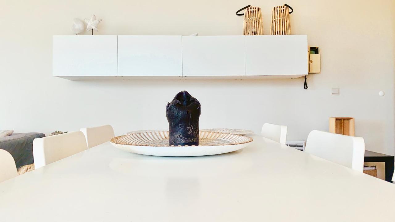 Ruim, Lichtrijk Appartement Met Groot Terras Uitstekend Gelegen In De Panne Esterno foto