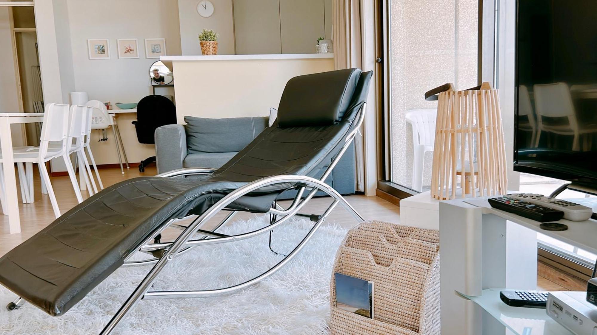 Ruim, Lichtrijk Appartement Met Groot Terras Uitstekend Gelegen In De Panne Esterno foto